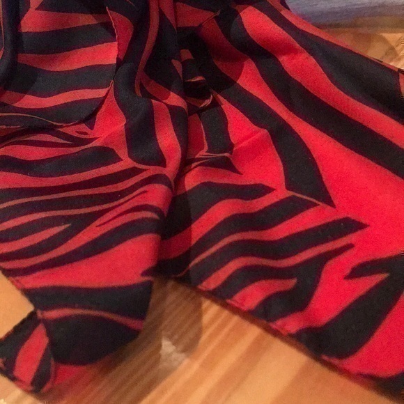 Head Scarf Black Red Tiger Striped